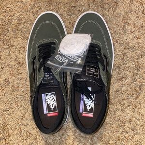 Gilbert Crockett Vans NWT size 11